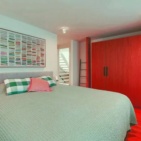 4 Bedrooms Deutsches Museum Apartament Monachium